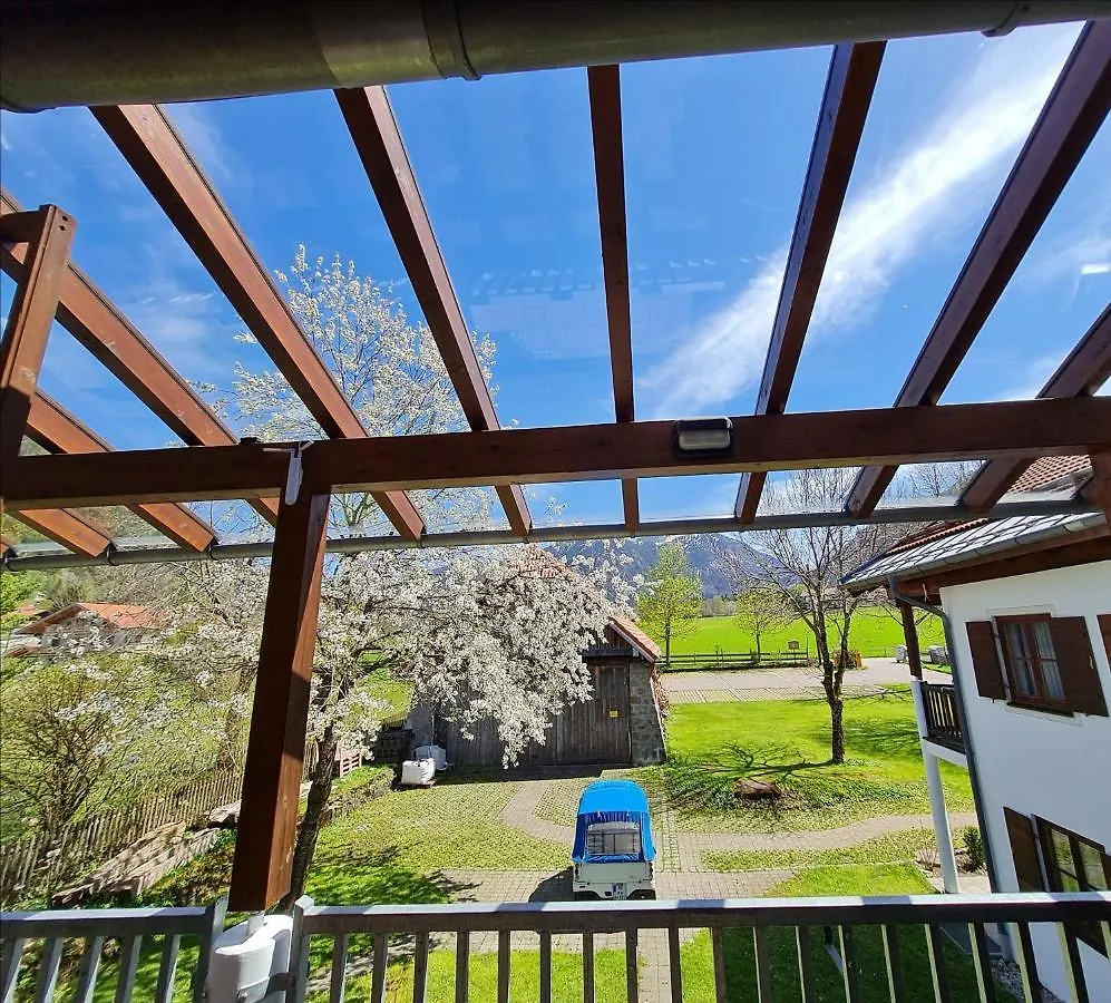 Appartementhaus „die Kuh am See“  Schliersee 0*,