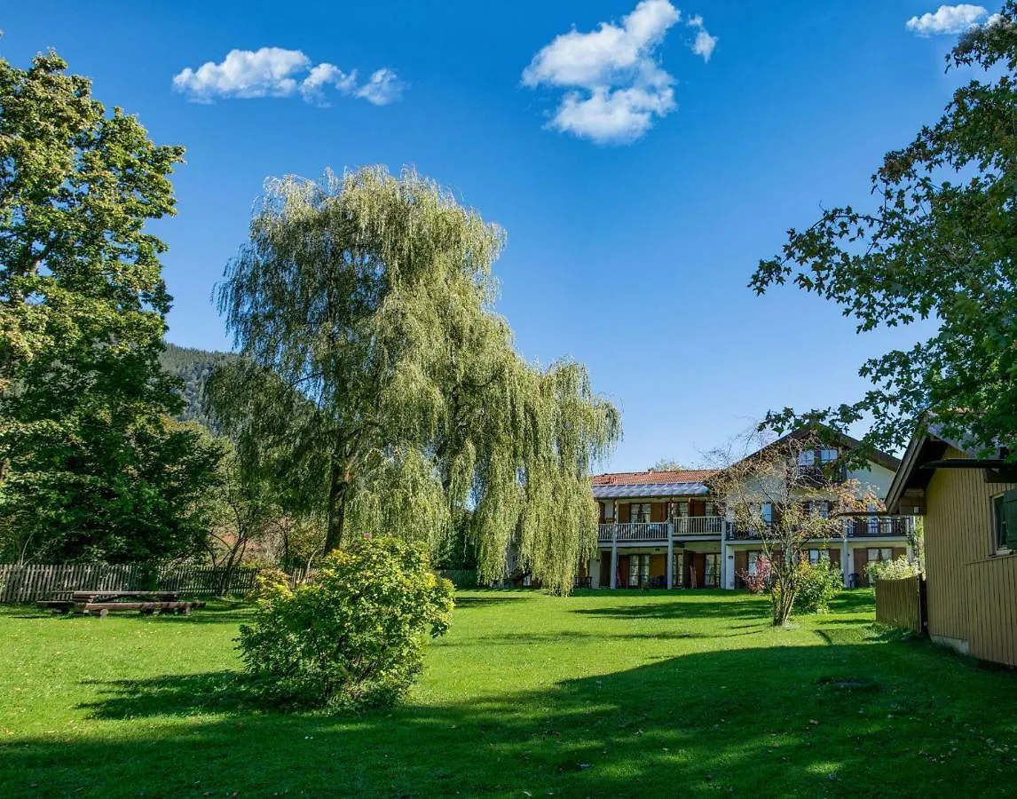 Appartementhaus „die Kuh am See“  Schliersee Apartment