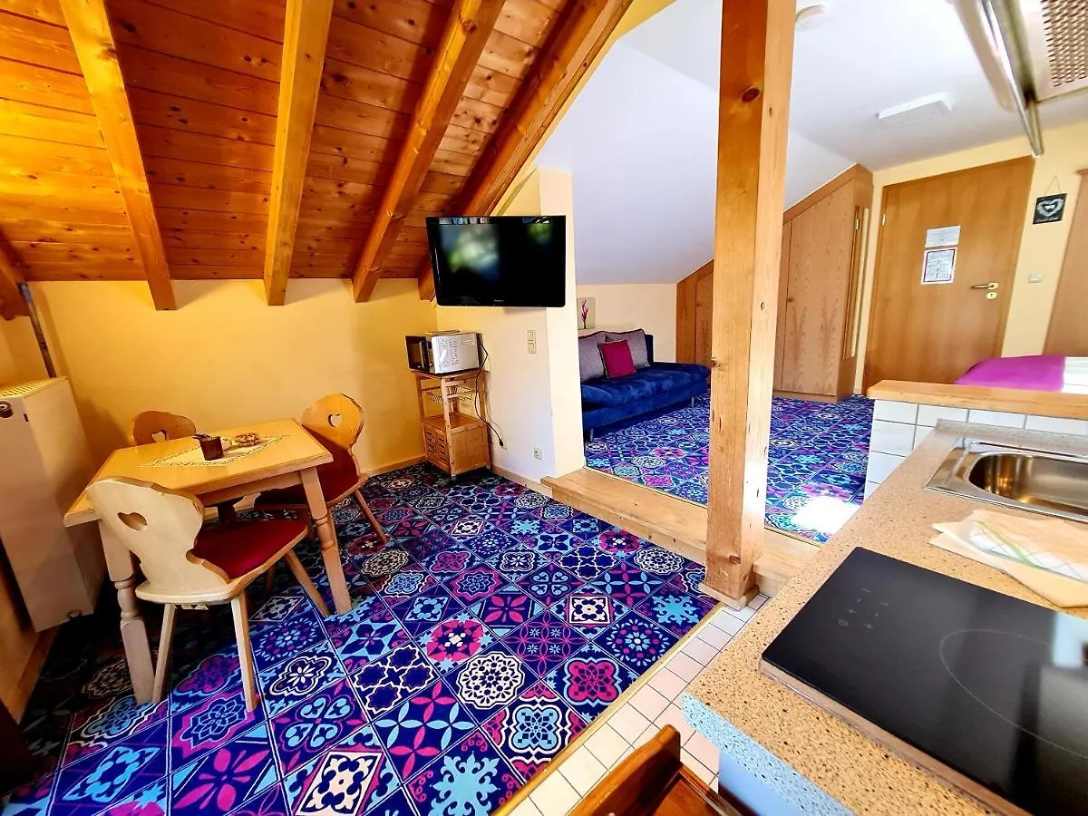 Apartment Appartementhaus „Die Kuh Am See“ Schliersee