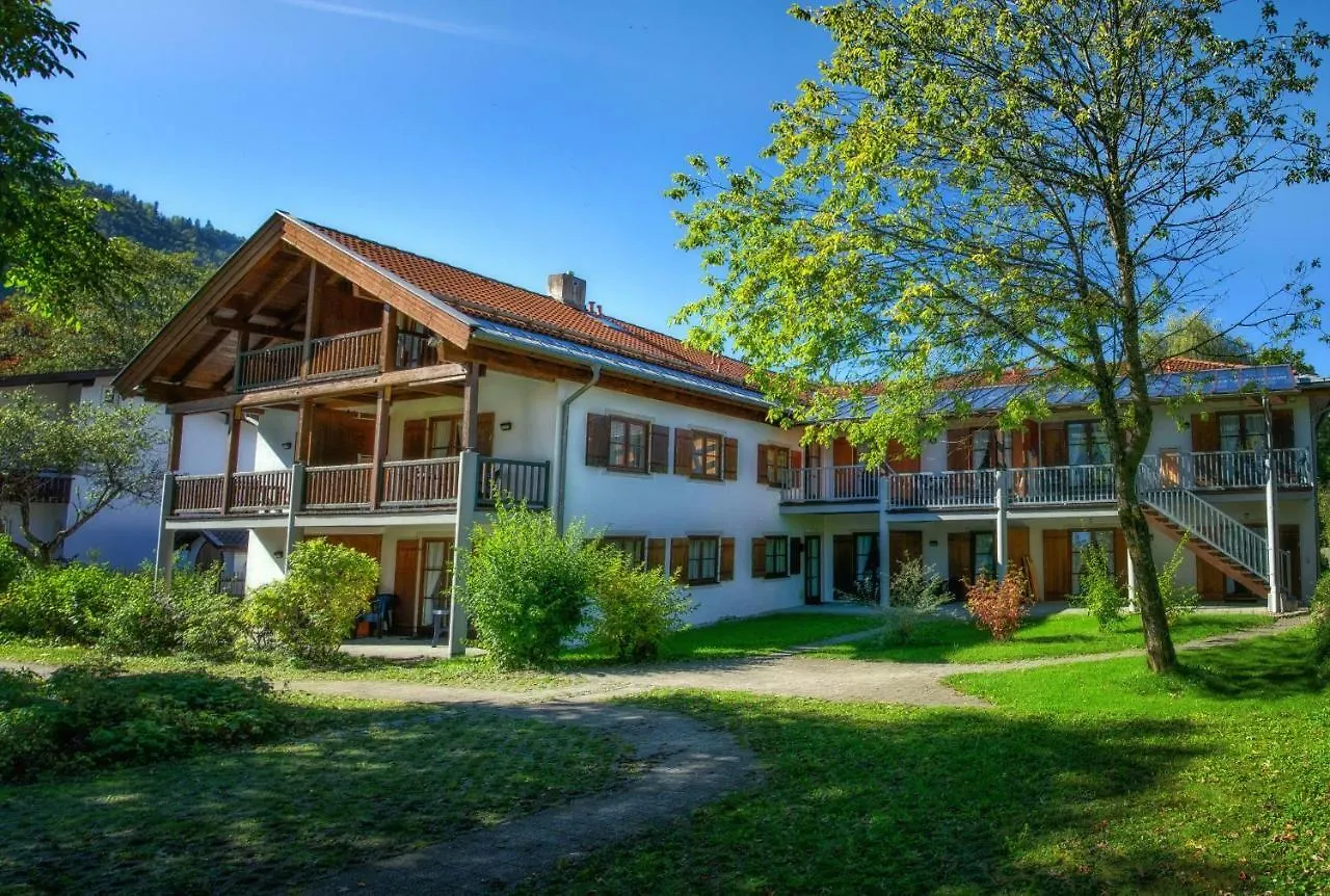 Appartementhaus „Die Kuh Am See“ Schliersee 0*,
